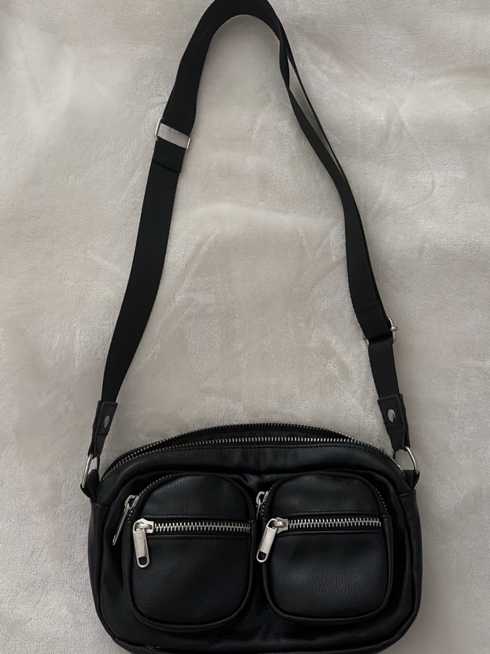 wild fable Black Double-Pocket Crossbody Bag